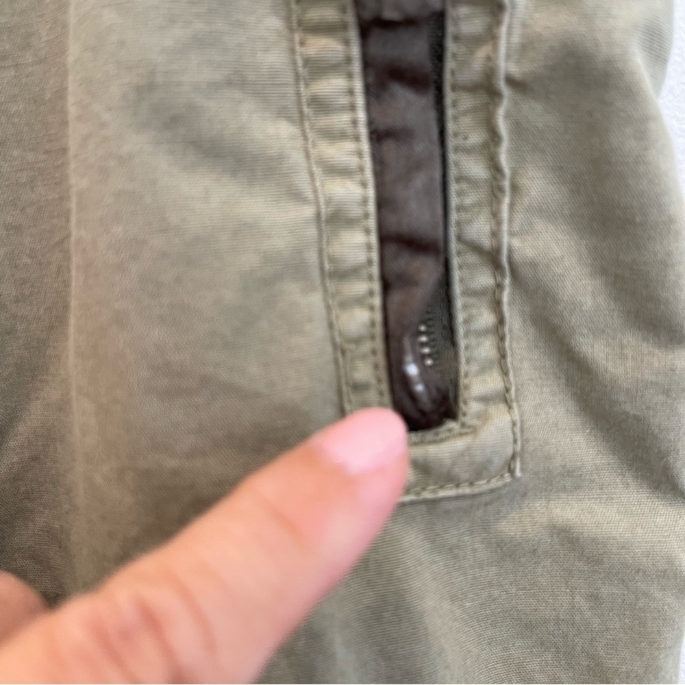 Abercrombie & Fitch Womens Pants Size S Green Low Rise Cargo Cropped Pants - Picture 8 of 16